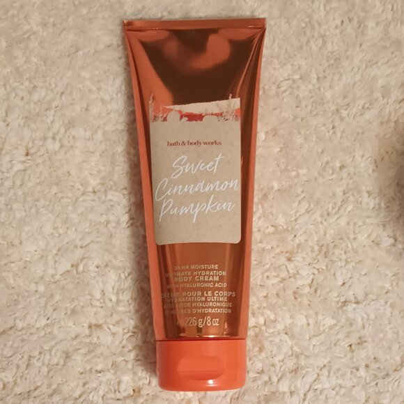 NWT~ Bath & Body Works 8 oz.  Sweet Cinnamon Pumpkin Body Cream with Shea Butter - Picture 4 of 5